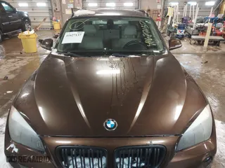 2013 BMW X1 28i with VIN WBAVM1C59DVW42455, listed as a IAAI auction lot 41627137 with 170,120 mi miles. Bid and sale history available at carsss.com. Image 6.
