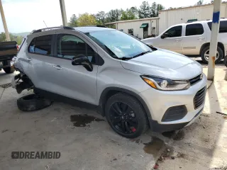 2020 Chevrolet Trax LT z VIN KL7CJLSB4LB322740, wystawiony jako Copart lot #52455315 z przebiegiem 62 462 mil mil oraz Szkoda całkowita • Salvage title. Historia ofert i sprzedaży dostępna na DreamBid. Obrazek 4.