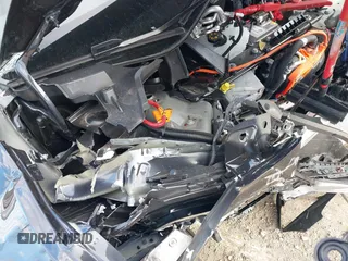 2024 Tesla Model Y Long Range z VIN 7SAYGDEE5RA317748, wystawiony jako IAAI lot #41468404 z przebiegiem 3 476 mil mil oraz . Historia ofert i sprzedaży dostępna na DreamBid. Obrazek 10.