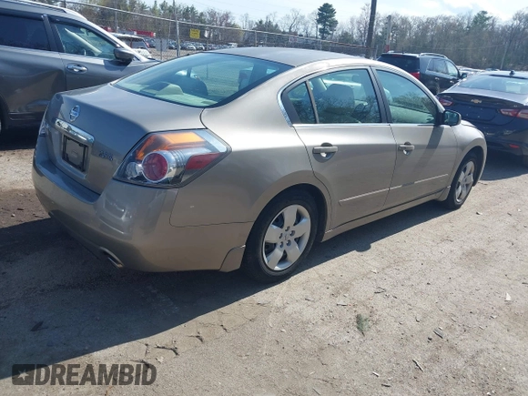 2008 Nissan Altima 2.5 S with VIN 1N4AL21E28C129424, listed as a IAAI auction lot 41967867 with 67,743 mi miles. Bid and sale history available at carsss.com. Image 4.