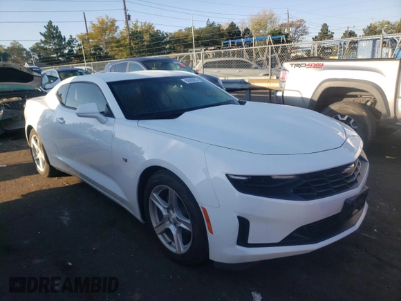 2019 Chevrolet Camaro 1LT with VIN 1G1FB1RS8K0119800, listed as a Copart auction lot 62069052 with 27,613 mi miles. Bid and sale history available at carsss.com. Image 1.