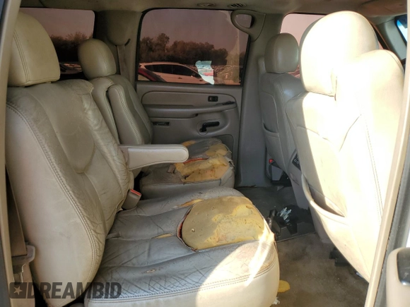 2004 Chevrolet Suburban Z71 with VIN 3GNFK16Z04G232347, listed as a Copart auction lot 80417404 with 243,906 mi miles and Salvage Title. Bid and sale history available at carsss.com. Image 11.