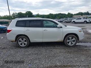 2010 Toyota Highlander Limited with VIN 5TDDK3EHXAS004437, listed as a IAAI auction lot 42497802 with 255,979 mi miles and . Bid and sale history available at DreamBid. Image 14.