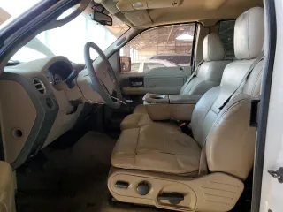 2008 Ford F-150 XL с VIN 1FTPX12V38FB82004, выставлен на аукционе Copart как лот 57708935 с пробегом 229 759 миль миль и Чистый • Clean title. История ставок и продаж доступна на DreamBid. Изображение 7.
