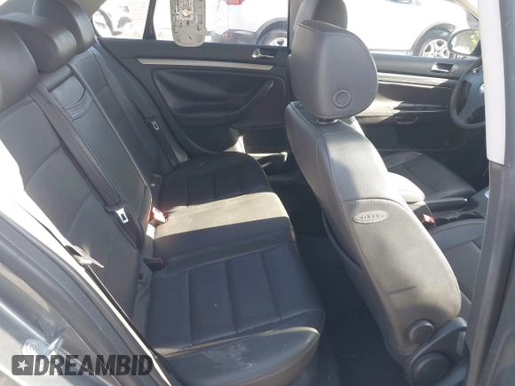 2005 Volkswagen Jetta 2.5L с VIN 3VWRG71K75M639246, выставлен на аукционе IAAI как лот 41937562 с пробегом 139 321 миль миль и . История ставок и продаж доступна на DreamBid. Изображение 8.
