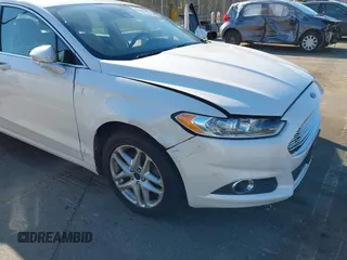 2013 Ford Fusion SE with VIN 3FA6P0HR1DR198639, listed as a IAAI auction lot 41892416 with 114,932 mi miles. Bid and sale history available at carsss.com. Image 6.