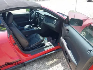 2007 Ford Mustang Deluxe with VIN 1ZVFT84N375235279, listed as a IAAI auction lot 42580211 with 57,791 mi miles and . Bid and sale history available at DreamBid. Image 5.