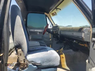 1983 GMC Jimmy z VIN 1G5EK18L4DF518255, wystawiony jako Copart lot #59883814 z przebiegiem 66 093 mil mil oraz Szkoda całkowita • Salvage title. Historia ofert i sprzedaży dostępna na DreamBid. Obrazek 10.