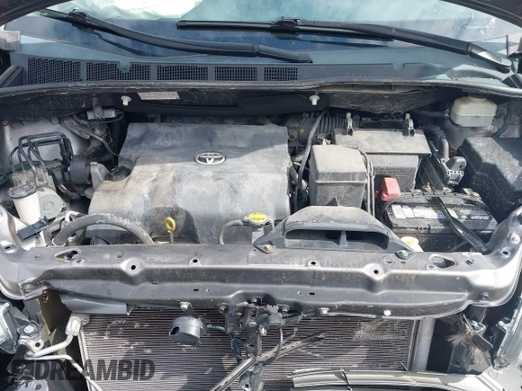 2014 Toyota Sienna XLE with VIN 5TDYK3DC4ES463315, listed as a IAAI auction lot 42108050 with 197,140 mi miles. Bid and sale history available at carsss.com. Image 10.