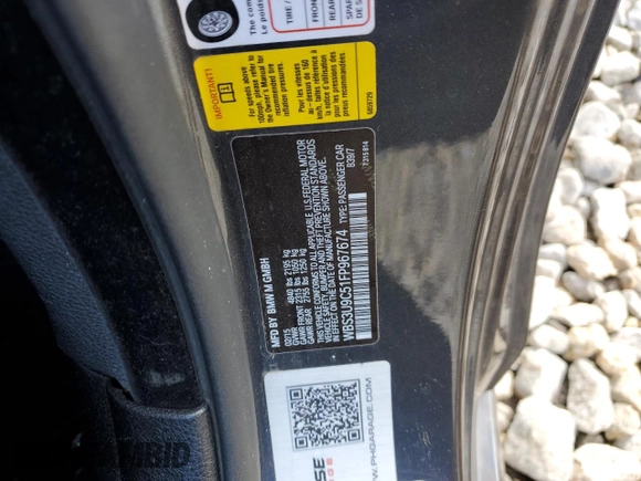 2015 BMW M4 z VIN WBS3U9C51FP967674, wystawiony jako Copart lot #76507384 z przebiegiem 80 518 mil mil oraz Szkoda całkowita • Salvage title. Historia ofert i sprzedaży dostępna na DreamBid. Obrazek 14.