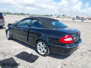 2006 Mercedes-Benz CLK-Class 3.5L with VIN WDBTK56G36T063432, listed as a IAAI auction lot 41928330 with 88,575 mi miles. Bid and sale history available at carsss.com. Image 3.