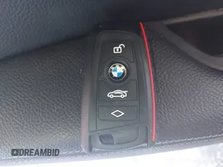 2017 BMW X3 xDrive28i z VIN 5UXWX9C36H0W77421, wystawiony jako IAAI lot #41769630 z przebiegiem 104 484 mil mil oraz . Historia ofert i sprzedaży dostępna na DreamBid. Obrazek 11.