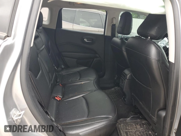 2019 Jeep Compass Limited z VIN 3C4NJCCB9KT664241, wystawiony jako Copart lot #50925025 z przebiegiem 132 986 mil mil oraz Szkoda całkowita • Salvage title. Historia ofert i sprzedaży dostępna na DreamBid. Obrazek 11.