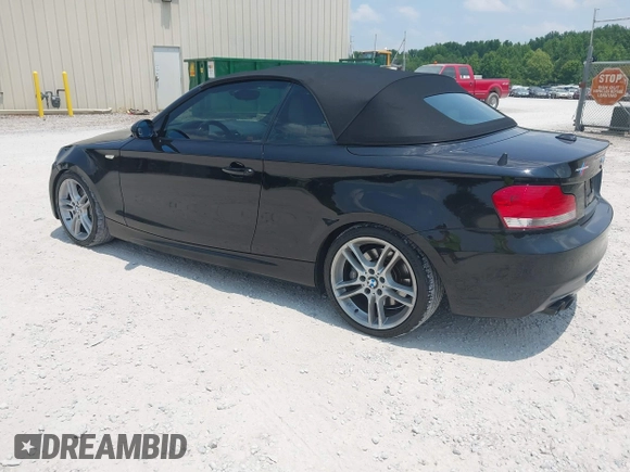 2009 BMW 1 Series 135i with VIN WBAUN93569VK40357, listed as a IAAI auction lot 42412038 with 141,944 mi miles and . Bid and sale history available at DreamBid. Image 3.