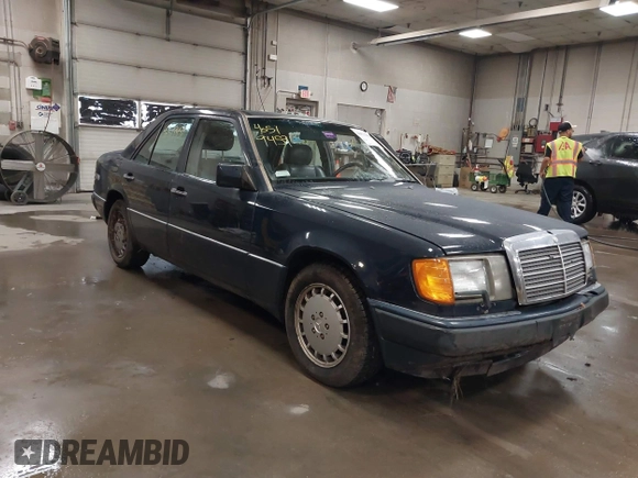 1990 Mercedes-Benz 300 E с VIN WDBEA30D3LB235863, выставлен на аукционе IAAI как лот 40519459 с пробегом 142 260 миль миль и . История ставок и продаж доступна на DreamBid. Изображение 1.