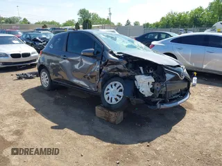 2015 Toyota Yaris L z VIN VNKJTUD36FA035787, wystawiony jako IAAI lot #42281850 z przebiegiem 145 050 mil mil oraz . Historia ofert i sprzedaży dostępna na DreamBid. Obrazek 1.