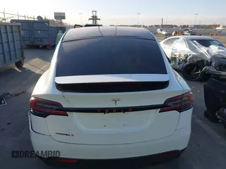 2017 Tesla Model X 90D z VIN 5YJXCAE20HF041506, wystawiony jako IAAI lot #41246836 z przebiegiem Nie podano mil oraz . Historia ofert i sprzedaży dostępna na DreamBid. Obrazek 16.