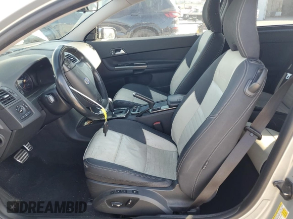 2009 Volvo C30 z VIN YV1MK672692122489, wystawiony jako Copart lot #49521025 z przebiegiem 134 754 mil mil oraz Szkoda całkowita • Salvage title. Historia ofert i sprzedaży dostępna na DreamBid. Obrazek 7.