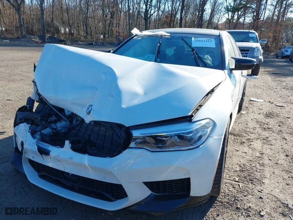 2019 BMW M5 Competition with VIN WBSJF0C57KB285614, listed as a IAAI auction lot 39011419 with 1 mi miles. Bid and sale history available at carsss.com. Image 11.