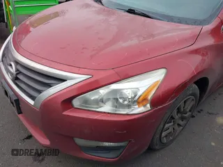 2014 Nissan Altima 2.5 with VIN 1N4AL3APXEC423513, listed as a IAAI auction lot 41418175 with 184,876 mi miles. Bid and sale history available at carsss.com. Image 13.