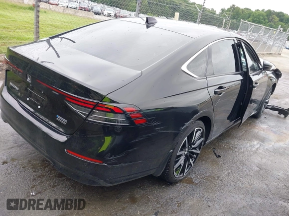 2024 Honda Accord Touring z VIN 1HGCY2F8XRA094072, wystawiony jako IAAI lot #42427587 z przebiegiem 20 206 mil mil oraz . Historia ofert i sprzedaży dostępna na DreamBid. Obrazek 4.