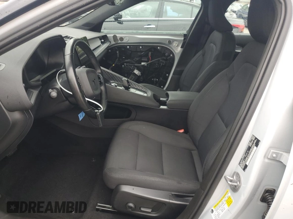 2023 Polestar 2 z VIN YSMEG3KA7PL162388, wystawiony jako Copart lot #56068605 z przebiegiem 105 166 mil mil oraz Tytuł czysty. Historia ofert i sprzedaży dostępna na DreamBid. Obrazek 7.