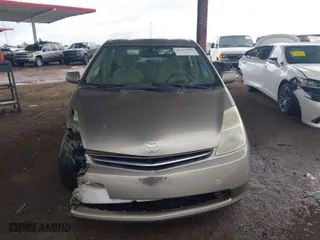 2005 Toyota Prius with VIN JTDKB20U453100027, listed as a IAAI auction lot 41729640 with 299,999 mi miles. Bid and sale history available at carsss.com. Image 12.