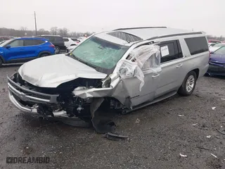 2016 Chevrolet Suburban LT with VIN 1GNSKHKC5GR346521, listed as a IAAI auction lot 41118594 with 31,855 mi miles. Bid and sale history available at carsss.com. Image 17.