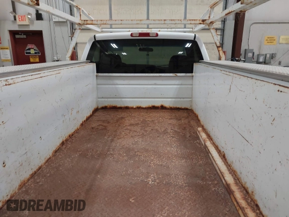 2004 GMC Sierra 1500 with VIN 1GDHC24U94E215240, listed as a IAAI auction lot 41332466 with 104,000 mi miles and . Bid and sale history available at DreamBid. Image 8.