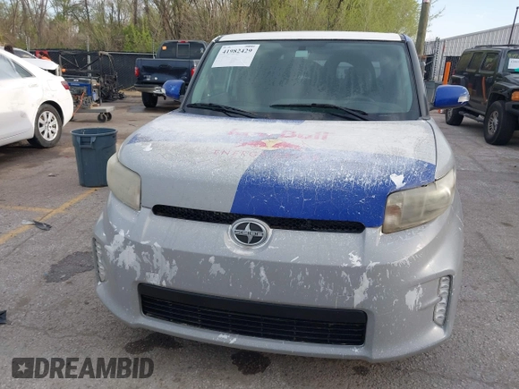 2013 Scion xB with VIN JTLZE4FE0DJ034785, listed as a IAAI auction lot 41982429 with 190,205 mi miles. Bid and sale history available at carsss.com. Image 6.