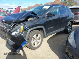 2019 Jeep Compass Latitude with VIN 3C4NJDBB6KT593734, listed as a IAAI auction lot 40871646 with 84,197 mi miles and . Bid and sale history available at DreamBid. Image 17.