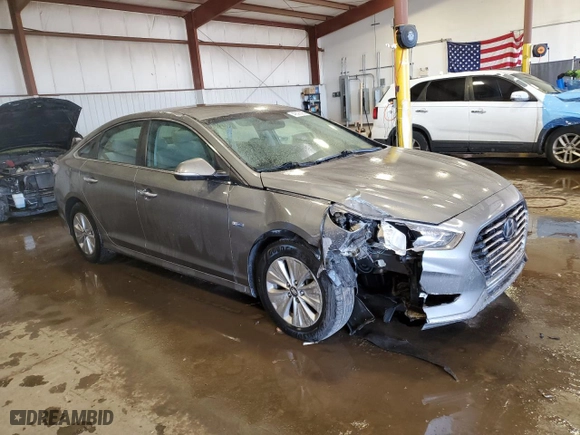 2019 Hyundai Sonata Hybrid SE with VIN KMHE24L31KA084481, listed as a Copart auction lot 42598565 with NaN miles and Salvage Title. Bid and sale history available at carsss.com. Image 4.