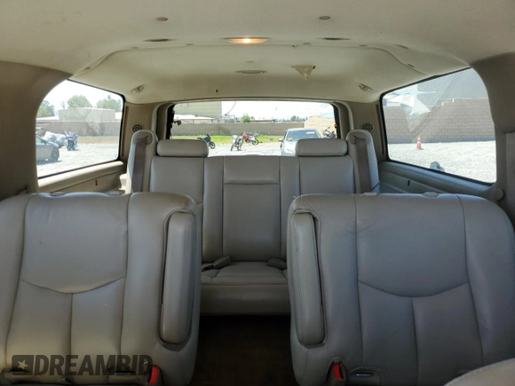 2006 GMC Yukon XL SLT with VIN 3GKFK16Z76G197208, listed as a Copart auction lot 68530094 with 217,061 mi miles and Salvage Title. Bid and sale history available at carsss.com. Image 10.