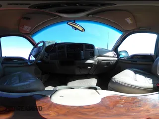2000 Ford Excursion Limited с VIN 1FMNU43S5YEC18413, выставлен на аукционе IAAI как лот 41972353 с пробегом 99 531 миль миль и . История ставок и продаж доступна на DreamBid. Изображение 18.