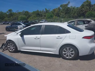 2024 Toyota Corolla LE with VIN 5YFB4MDE3RP145319, listed as a IAAI auction lot 41947955 with 17,034 mi miles. Bid and sale history available at carsss.com. Image 15.