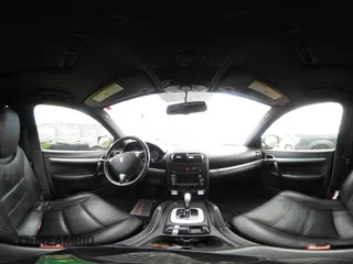2010 Porsche Cayenne z VIN WP1AA2AP4ALA11946, wystawiony jako IAAI lot #41541830 z przebiegiem 229 331 mil mil oraz . Historia ofert i sprzedaży dostępna na DreamBid. Obrazek 18.
