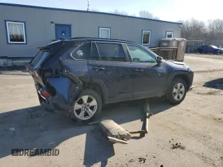 2019 Toyota RAV4 XLE with VIN 2T3P1RFV5KW055822, listed as a Copart auction lot 48483075 with 60,619 mi miles and Salvage Title. Bid and sale history available at DreamBid. Image 3.