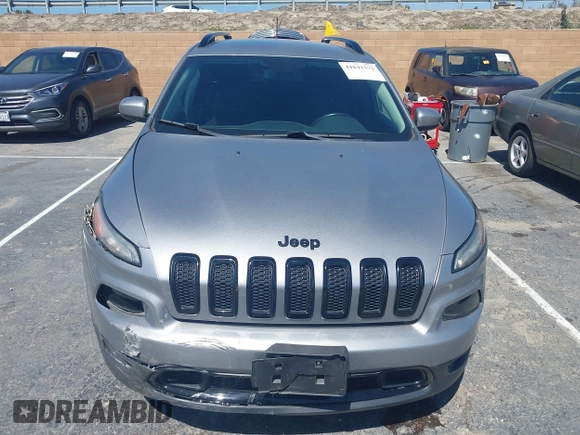 2016 Jeep Cherokee Latitude with VIN 1C4PJMCS4GW170322, listed as a IAAI auction lot 41841572 with 112,884 mi miles and . Bid and sale history available at carsss.com. Image 12.
