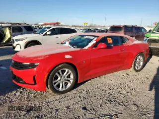 2019 Chevrolet Camaro 1LT with VIN 1G1FB1RX5K0151762, listed as a Copart auction lot 45352415 with 111,410 mi miles and Salvage Title. Bid and sale history available at carsss.com. Image 1.
