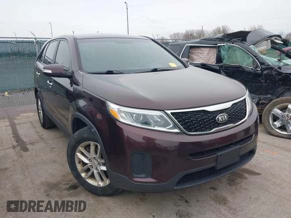 2014 Kia Sorento LX with VIN 5XYKT3A64EG481294, listed as a IAAI auction lot 41923848 with 179,414 mi miles. Bid and sale history available at carsss.com. Image 1.