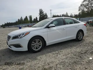 2015 Hyundai Sonata SE z VIN 5NPE24AF0FH181512, wystawiony jako Copart lot #55767115 z przebiegiem 65 021 mil mil oraz Szkoda całkowita • Salvage title. Historia ofert i sprzedaży dostępna na DreamBid. Obrazek 1.