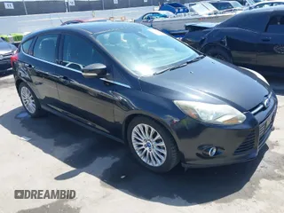 2012 Ford Focus Titanium с VIN 1FAHP3N23CL330444, выставлен на аукционе IAAI как лот 41948599 с пробегом 233 995 миль миль и . История ставок и продаж доступна на DreamBid. Изображение 1.