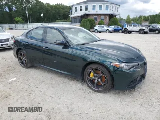 2020 Alfa Romeo Giulia Ti with VIN ZARFANBN5L7629963, listed as a Copart auction lot 60471274 with 35,827 mi miles and Salvage Title. Bid and sale history available at carsss.com. Image 4.