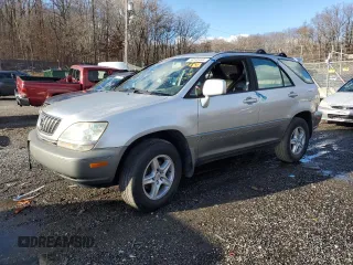 2002 Lexus RX 300 with VIN JTJHF10U620284034, listed as a Copart auction lot 84848444 with 0 mi miles and Salvage Title. Bid and sale history available at carsss.com. Image 1.