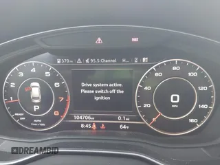 2019 Audi Q5 Premium Plus z VIN WA1BNAFY4K2073225, wystawiony jako IAAI lot #42458236 z przebiegiem 104 706 mil mil oraz . Historia ofert i sprzedaży dostępna na DreamBid. Obrazek 7.