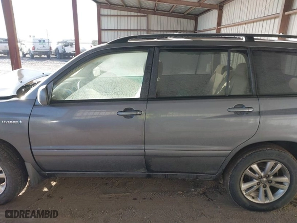 2006 Toyota Highlander Hybrid with VIN JTEDW21A960006905, listed as a IAAI auction lot 41520226 with 179,584 mi miles. Bid and sale history available at carsss.com. Image 14.