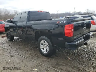 2018 Chevrolet Silverado 1500 LT with VIN 2GCVKREC7J1106703, listed as a Copart auction lot 43283895 with 163,303 mi miles and Salvage Title. Bid and sale history available at carsss.com. Image 2.
