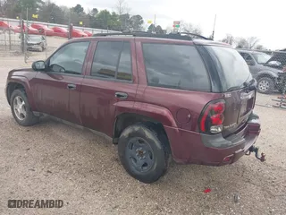 2007 Chevrolet TrailBlazer LS with VIN 1GNDS13SX72104242, listed as a IAAI auction lot 41722203 with 153,526 mi miles. Bid and sale history available at carsss.com. Image 3.