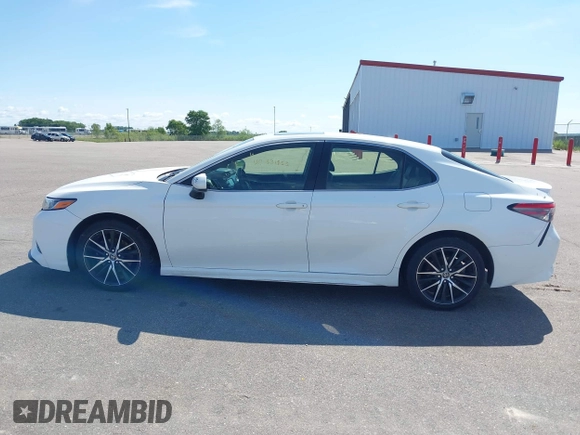 2018 Toyota Camry LE z VIN JTNB11HK2J3048094, wystawiony jako IAAI lot #42331953 z przebiegiem 239 000 mil mil oraz . Historia ofert i sprzedaży dostępna na DreamBid. Obrazek 13.
