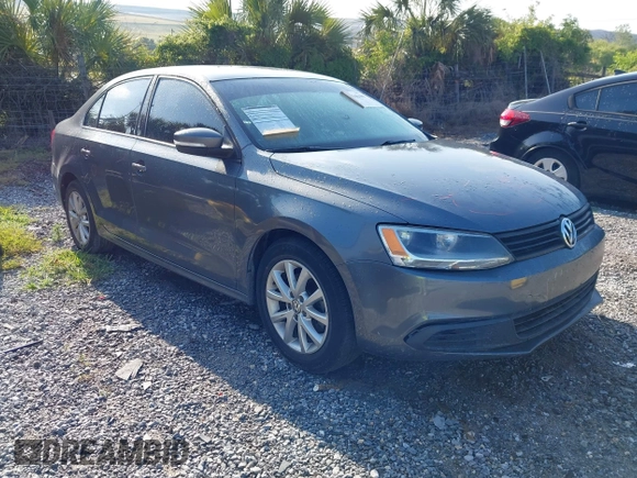 2012 Volkswagen Jetta SE с VIN 3VWDX7AJ3CM327942, выставлен на аукционе IAAI как лот 42146409 с пробегом 165 734 миль миль и . История ставок и продаж доступна на DreamBid. Изображение 1.